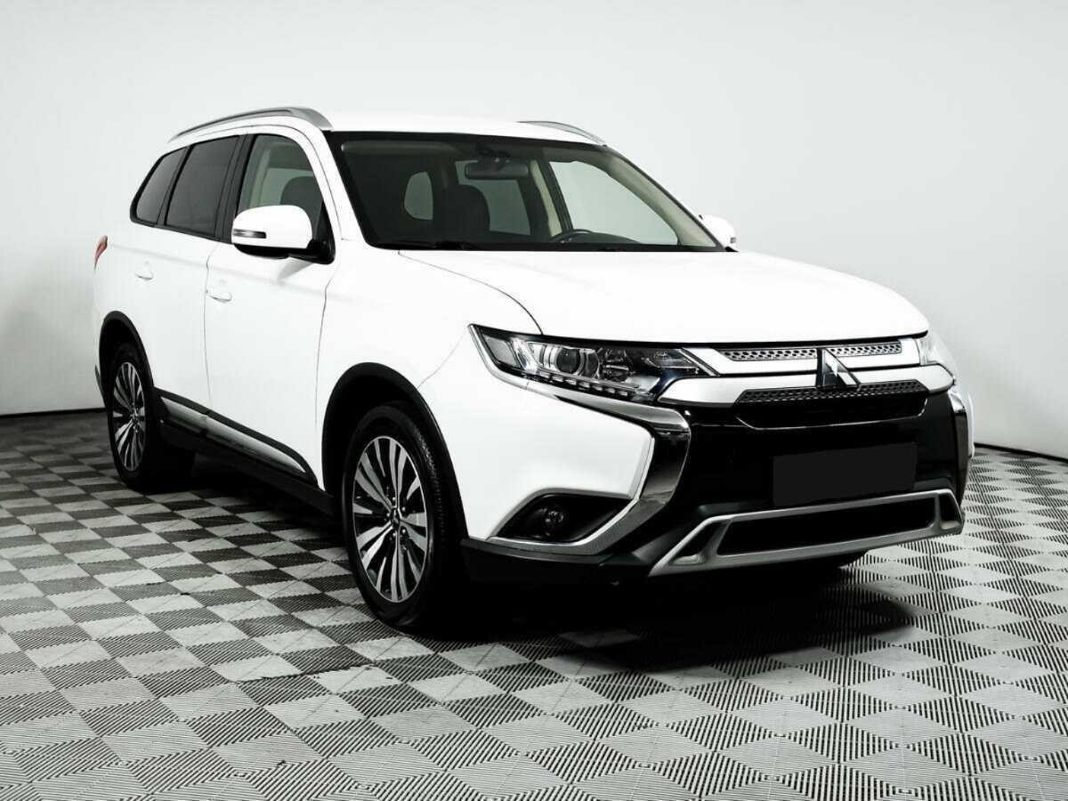 Mitsubishi Outlander, 2019 - фото №3