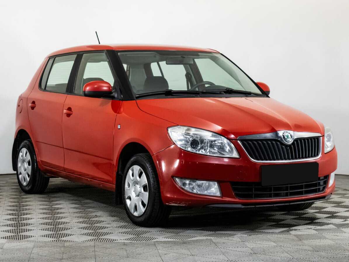 Skoda Fabia, 2012 - фото №3