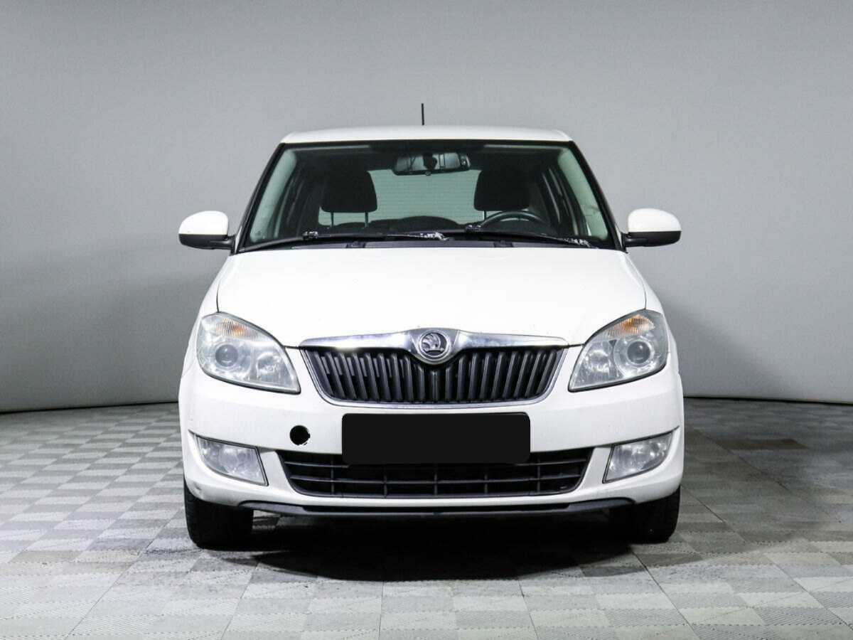 Skoda Fabia, 2014 - фото №2