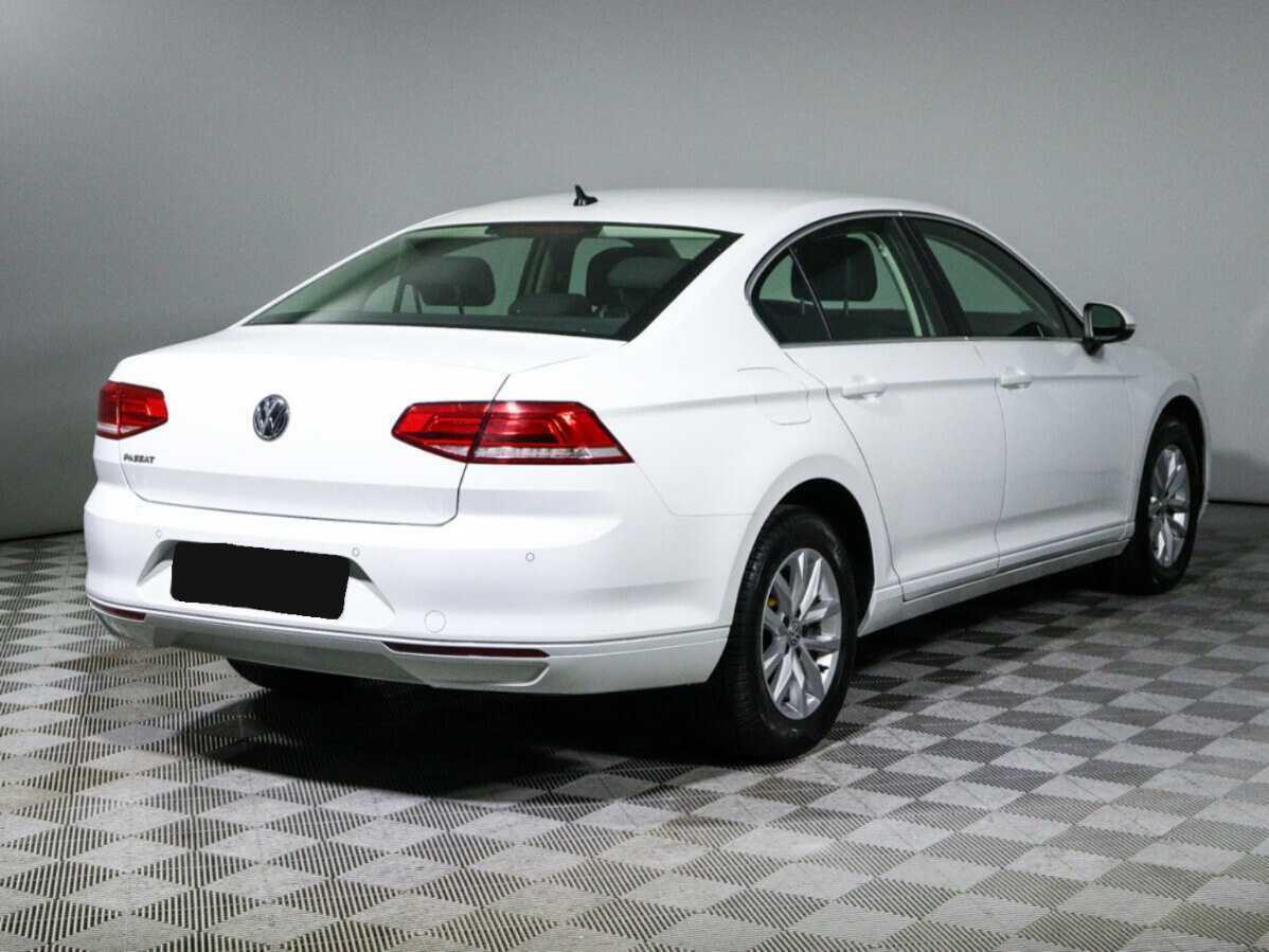 Volkswagen Passat, 2019 - фото №4