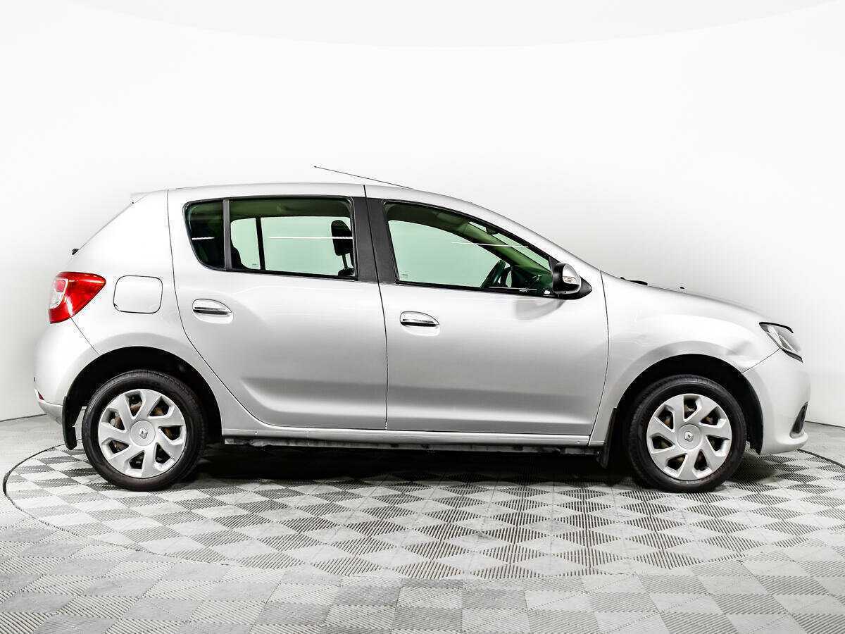 Renault Sandero, 2015 - фото №4