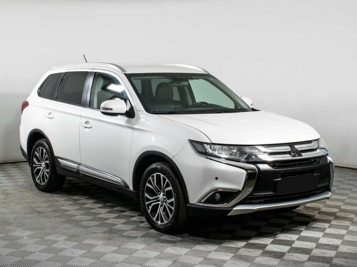 Mitsubishi Outlander, 2016 - фото №3