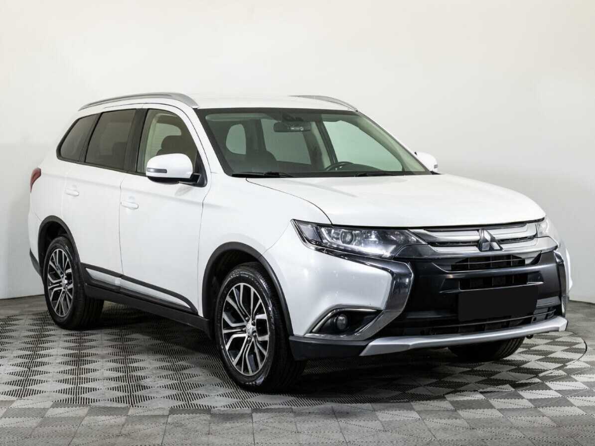 Mitsubishi Outlander, 2017 - фото №3