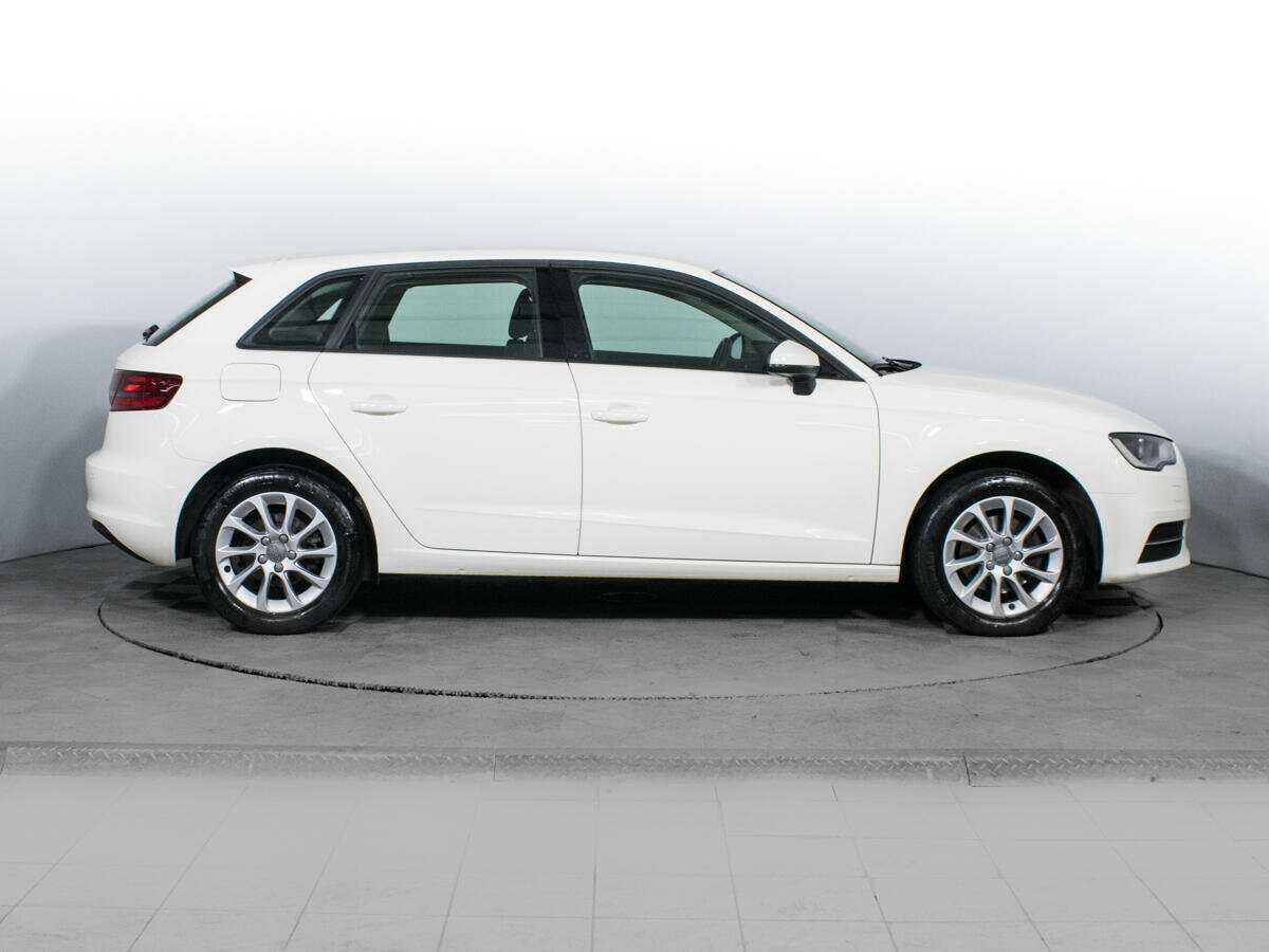 Audi A3 Sportback, 2013 - фото №4