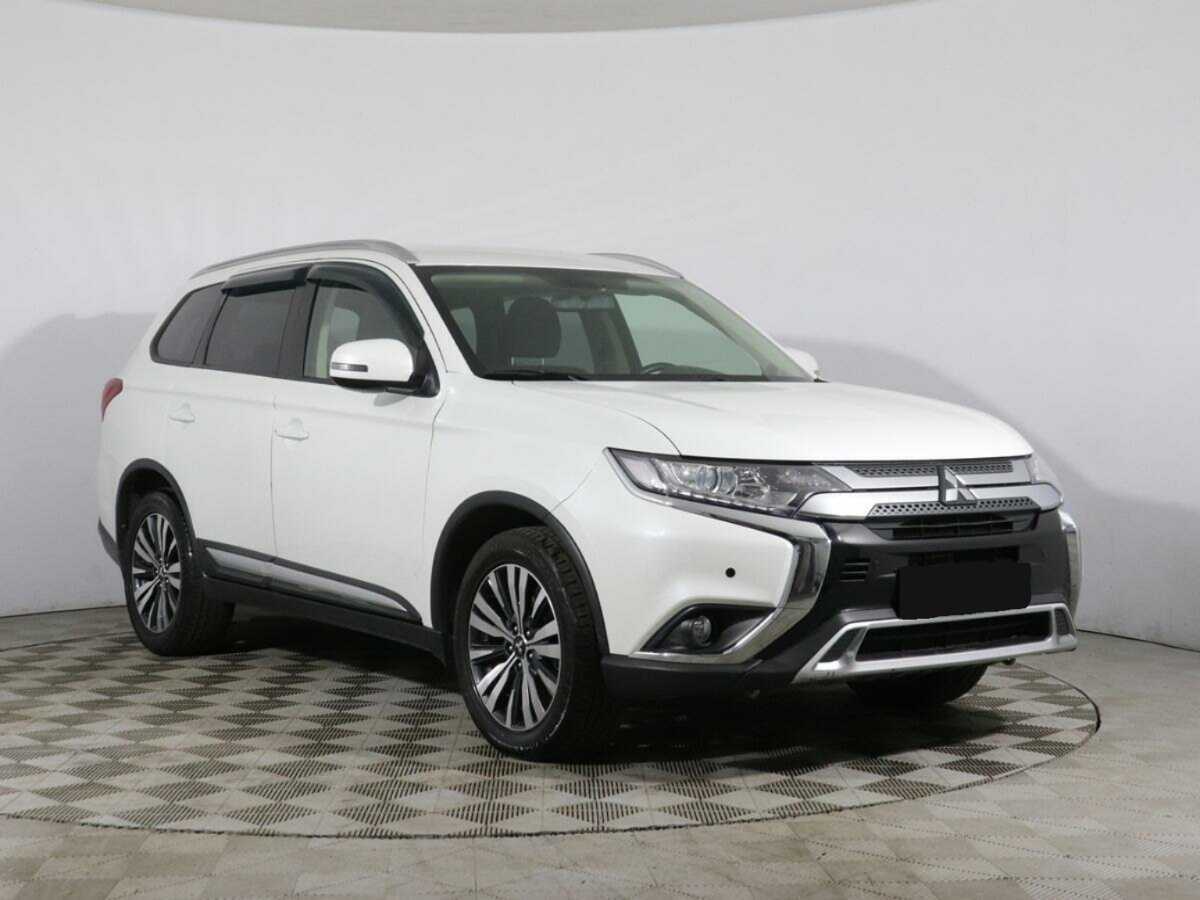 Mitsubishi Outlander, 2019 - фото №3