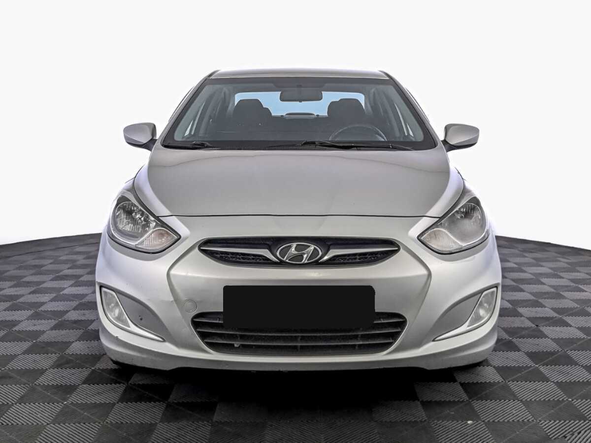 Hyundai Solaris, 2012 - фото №2