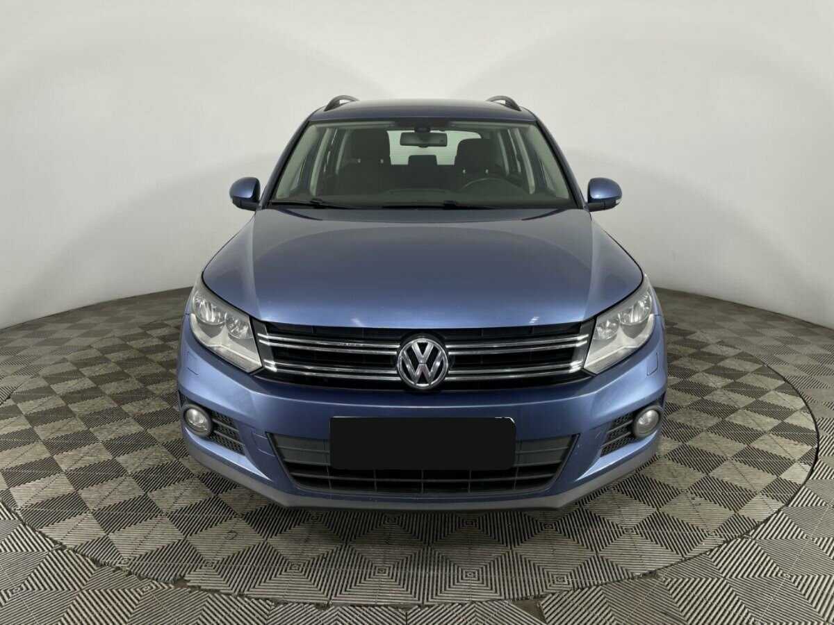 Volkswagen Tiguan, 2012 - фото №2
