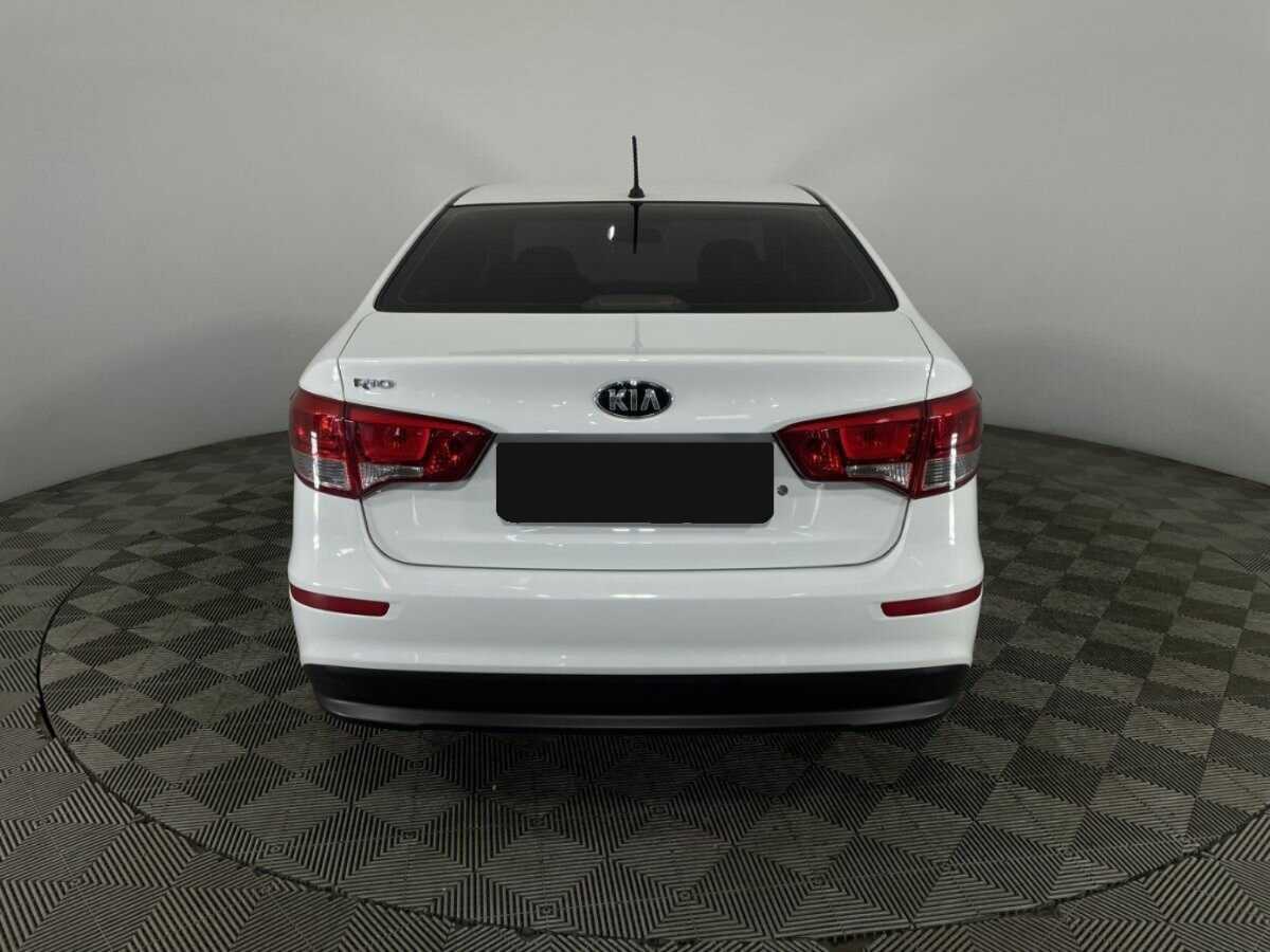 Kia Rio, 2016 - фото №2