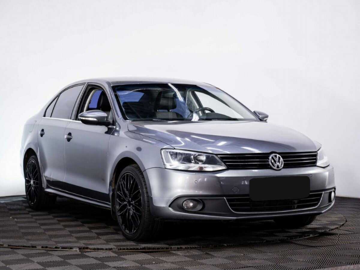 Volkswagen Jetta, 2012 - фото №3