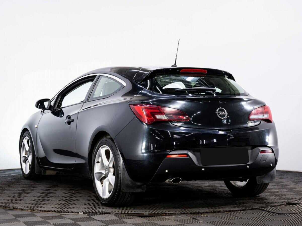 Opel Astra GTC, 2013 - фото №4