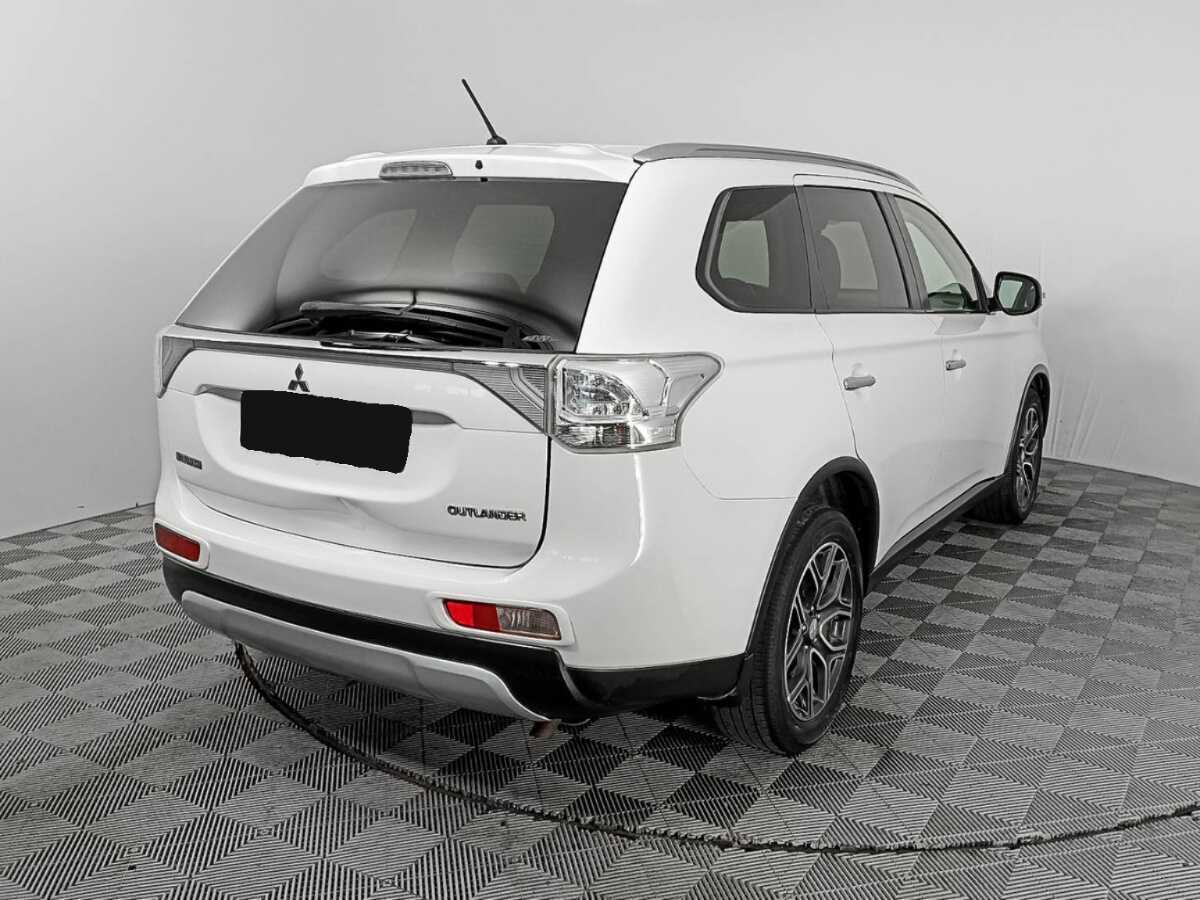 Mitsubishi Outlander, 2014 - фото №4