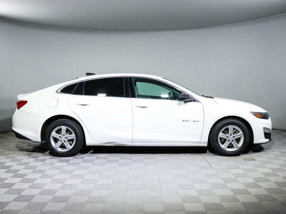 Chevrolet Malibu, 2019 - фото №4
