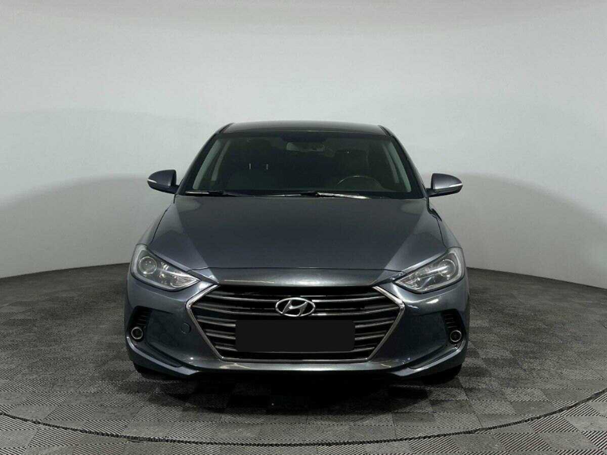 Hyundai Elantra, 2018 - фото №2