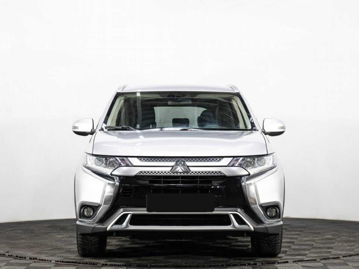 Mitsubishi Outlander, 2019 - фото №2