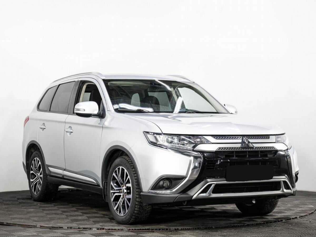 Mitsubishi Outlander, 2019 - фото №3