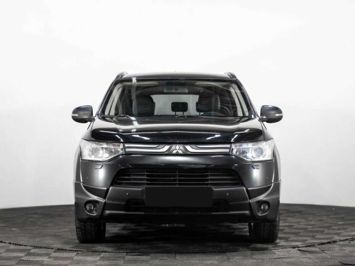 Mitsubishi Outlander, 2013 - фото №2