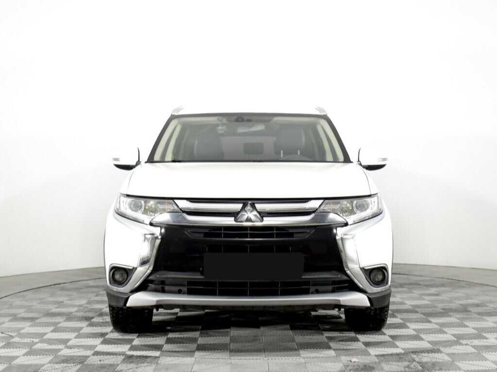 Mitsubishi Outlander, 2017 - фото №2