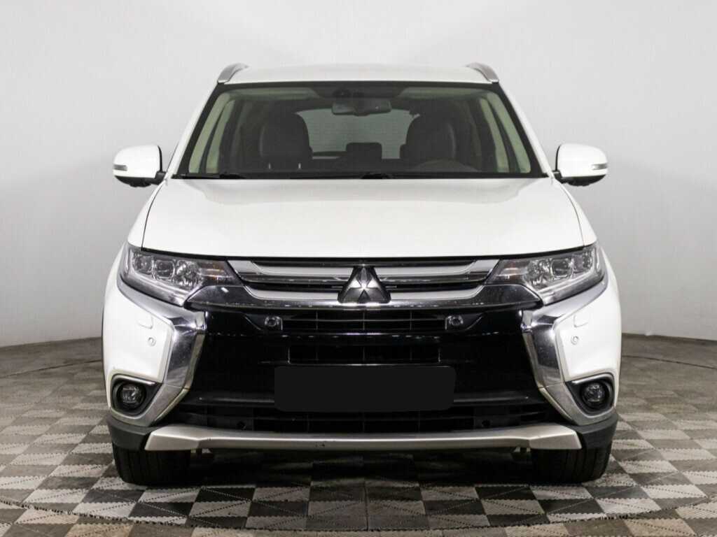Mitsubishi Outlander, 2018 - фото №2