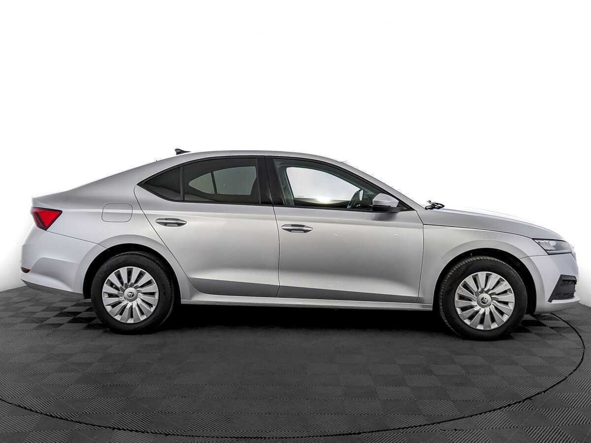 Skoda Octavia, 2021 - фото №4