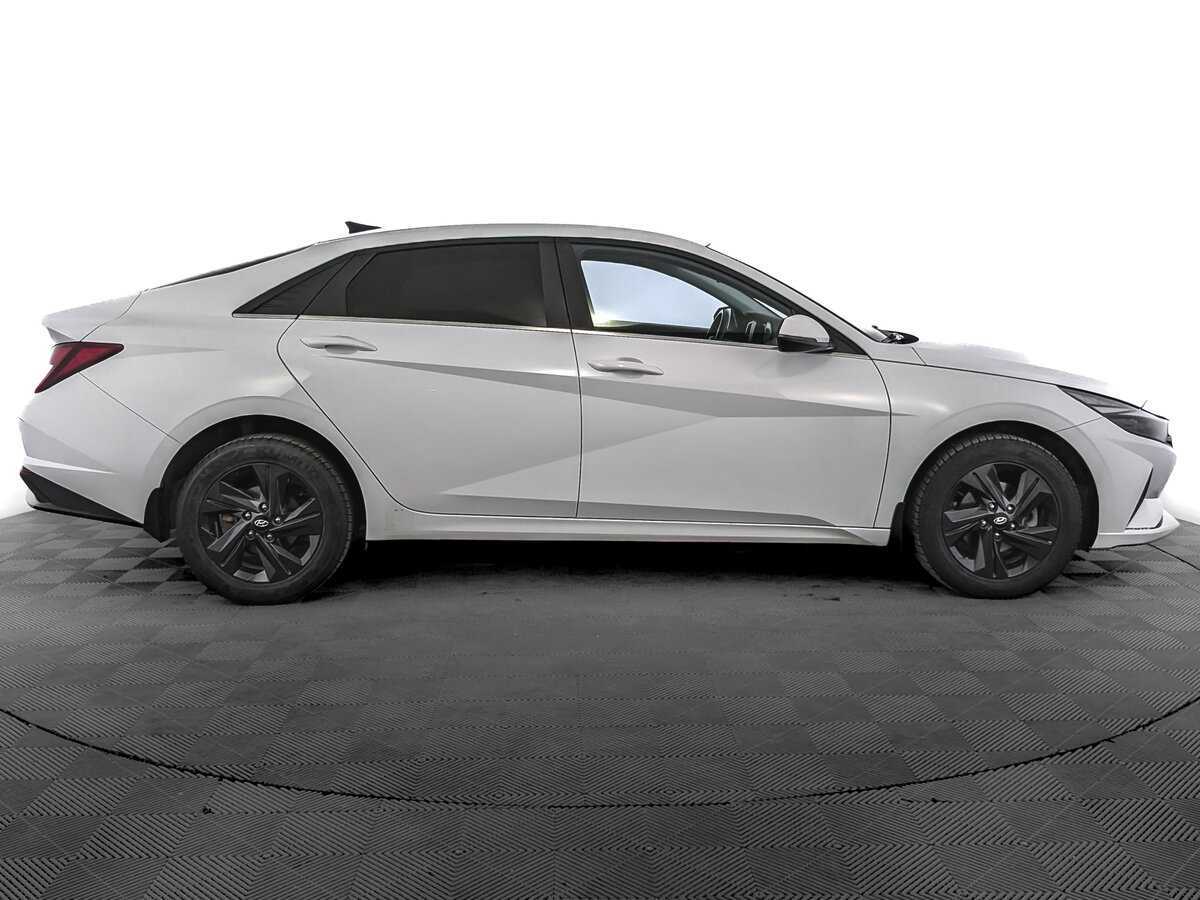 Hyundai Elantra, 2021 - фото №4