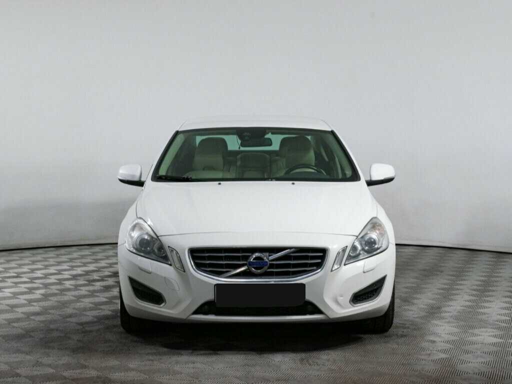 Volvo S60, 2012 - фото №2