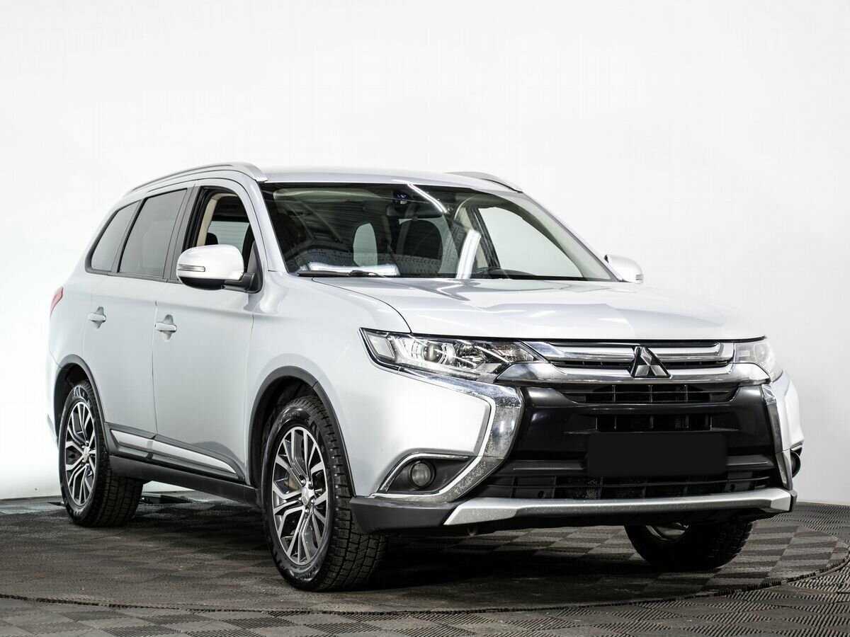 Mitsubishi Outlander, 2018 - фото №3