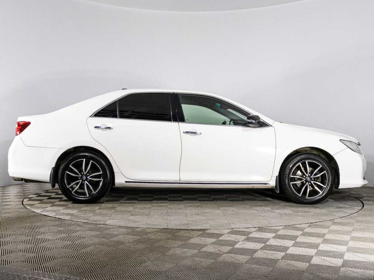 Toyota Camry, 2012 - фото №4