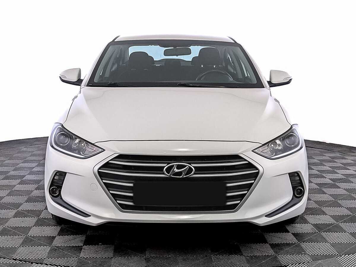 Hyundai Elantra, 2018 - фото №2
