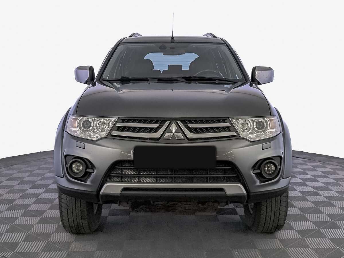 Mitsubishi Pajero Sport, 2013 - фото №2