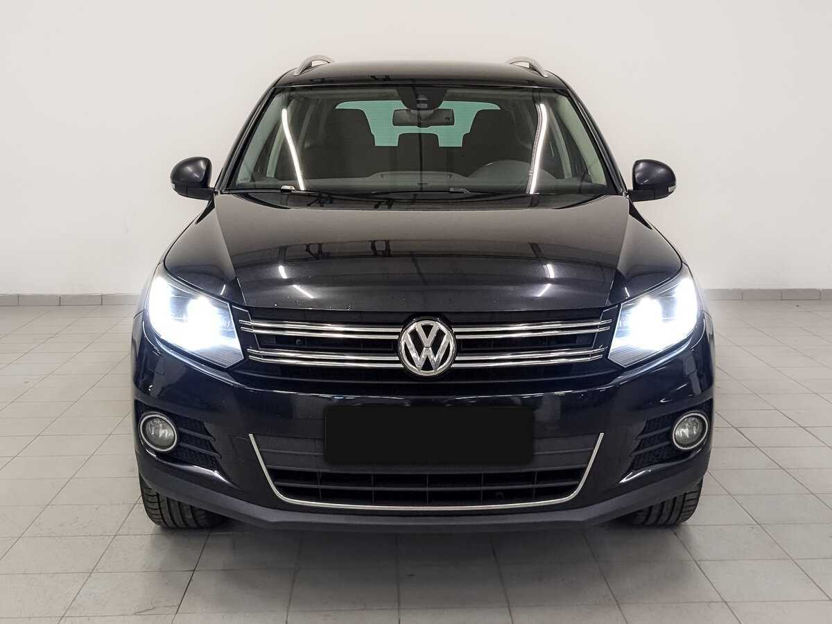 Volkswagen Tiguan, 2015 - фото №2