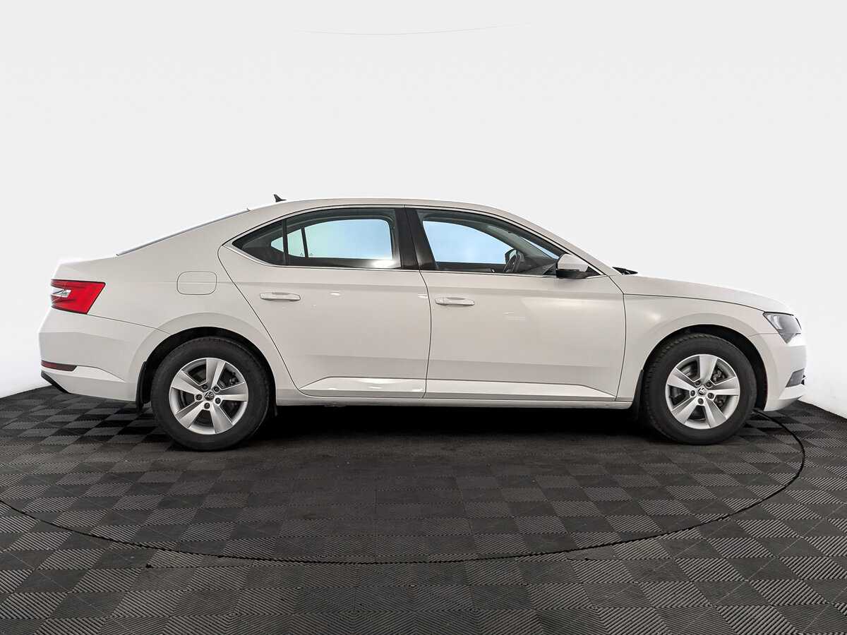 Skoda Superb, 2017 - фото №4