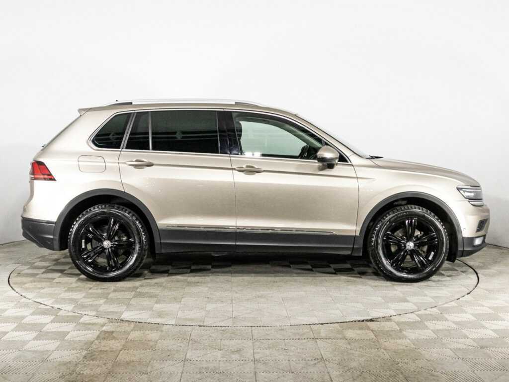 Volkswagen Tiguan, 2018 - фото №4
