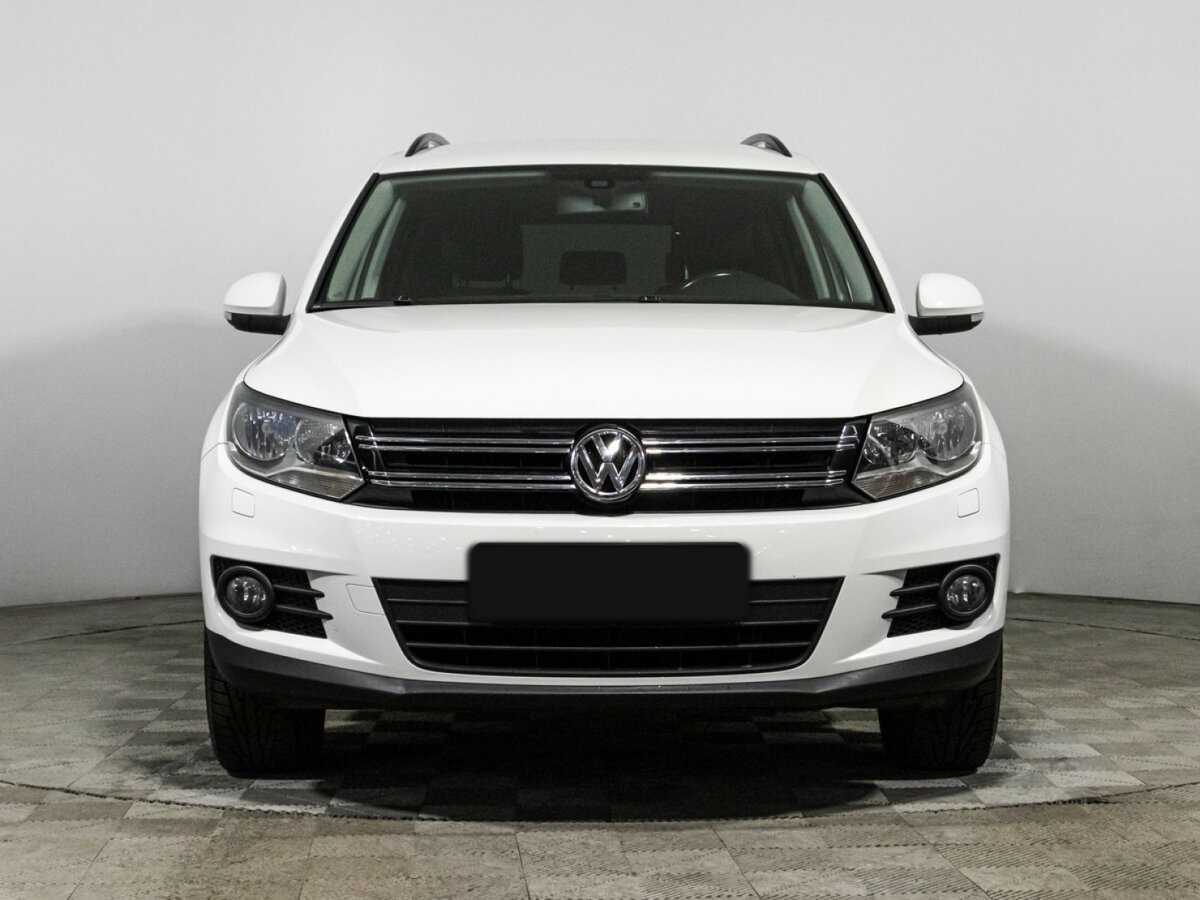 Volkswagen Tiguan, 2015 - фото №2