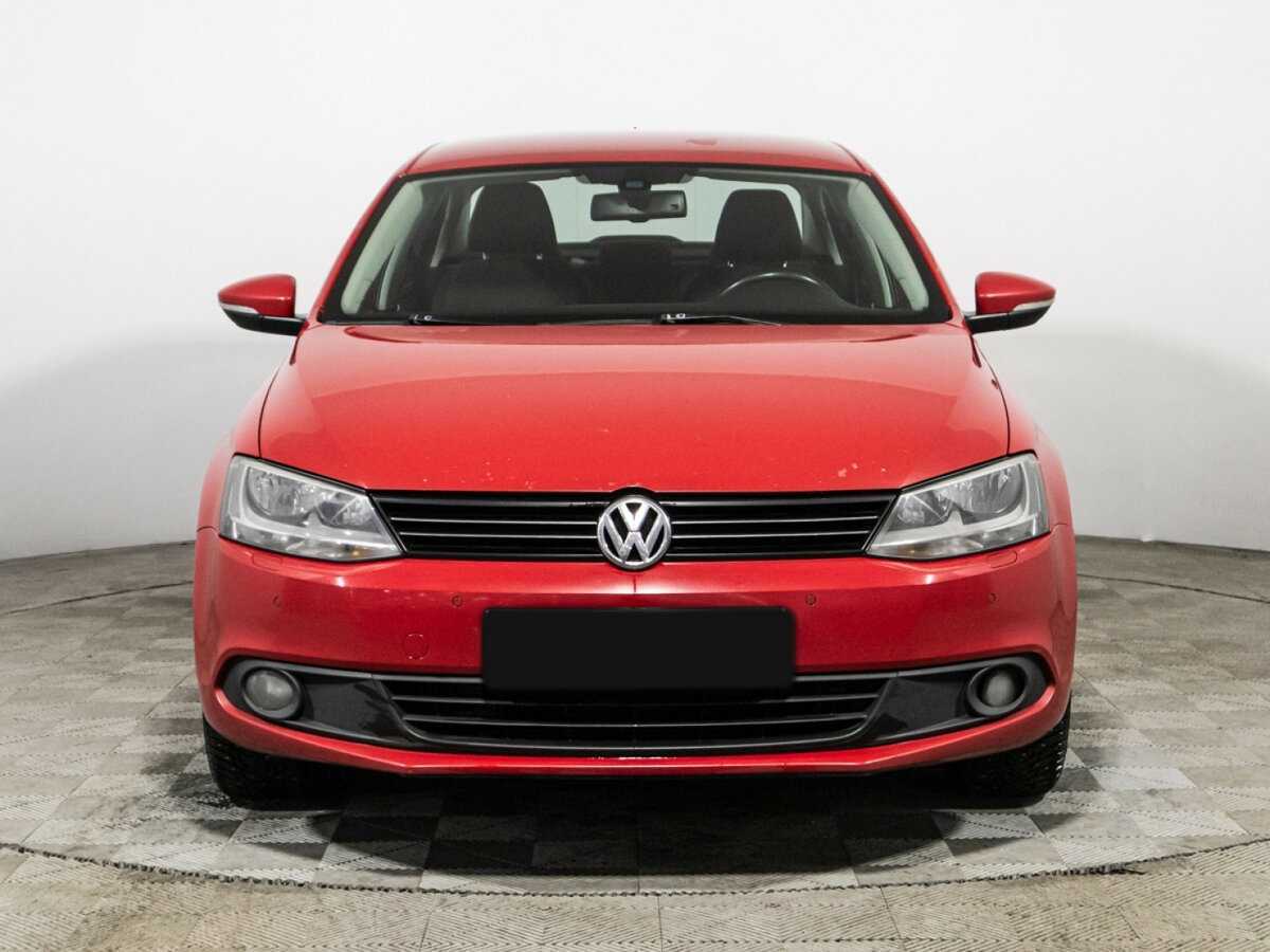 Volkswagen Jetta, 2012 - фото №2