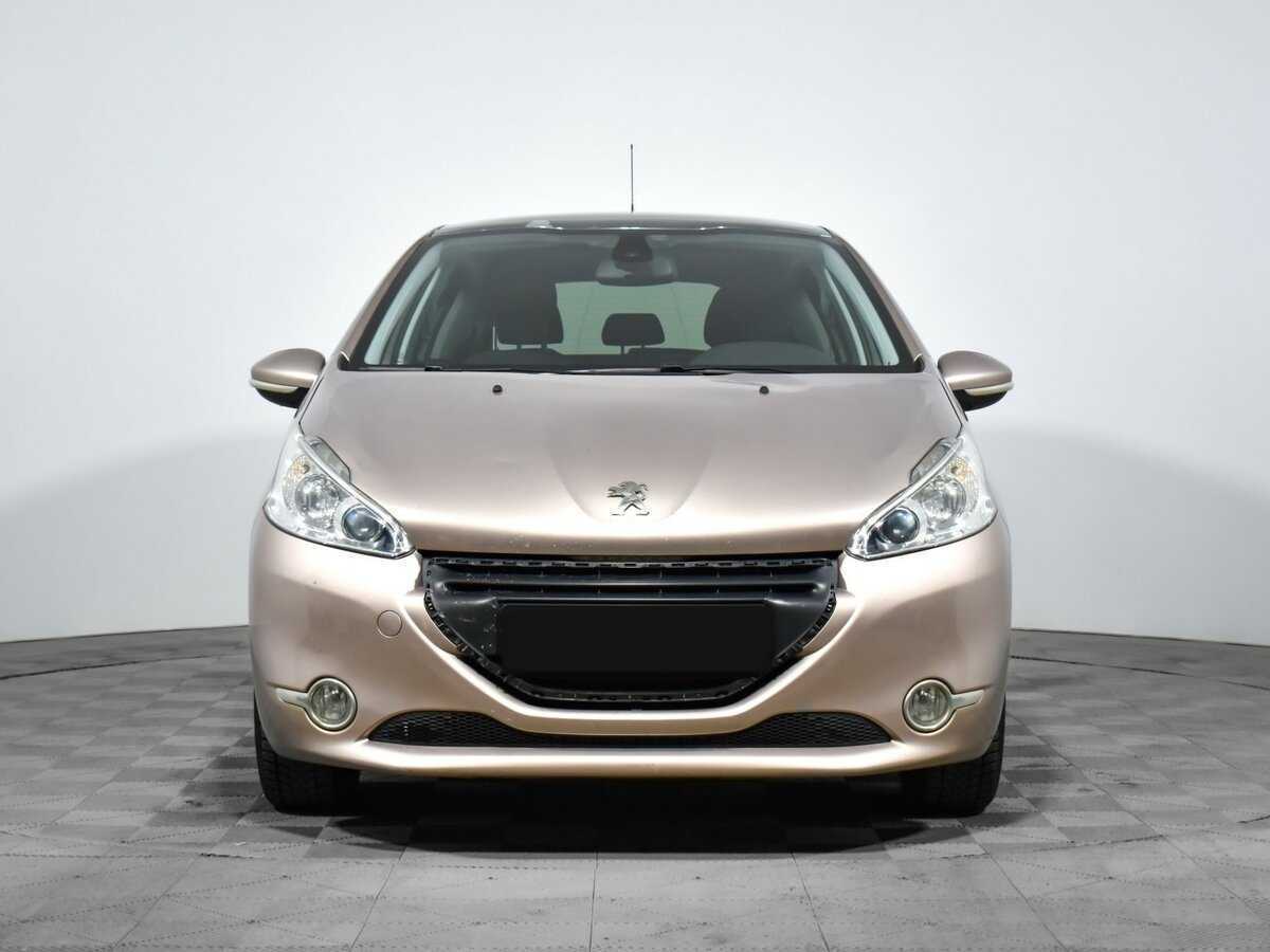 Peugeot 208, 2014 - фото №2