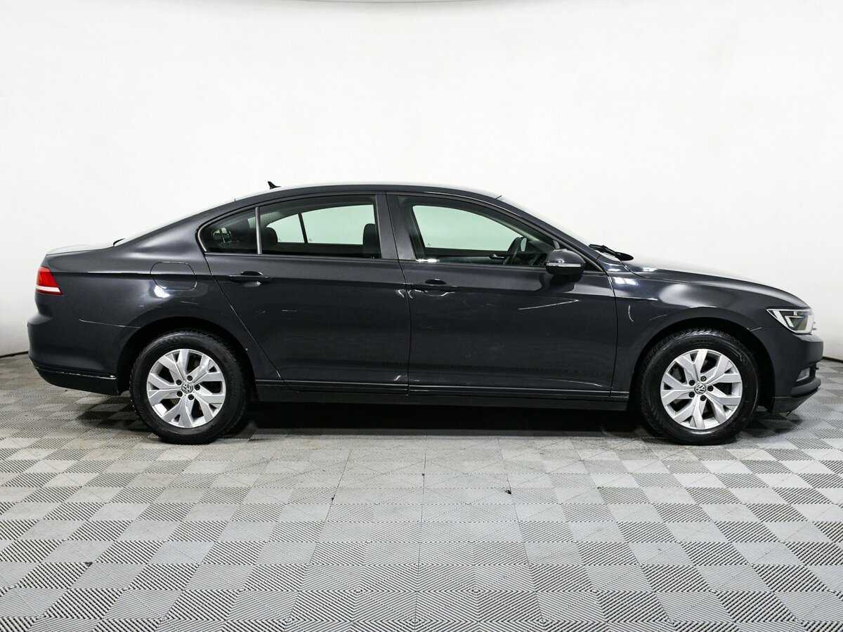 Volkswagen Passat, 2017 - фото №4