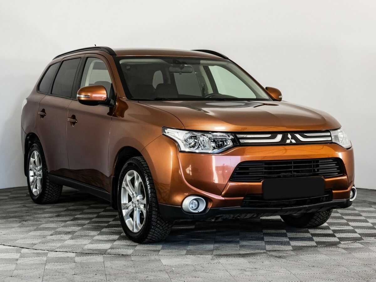 Mitsubishi Outlander, 2012 - фото №3