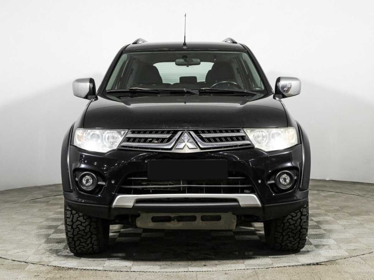 Mitsubishi Pajero Sport, 2013 - фото №2