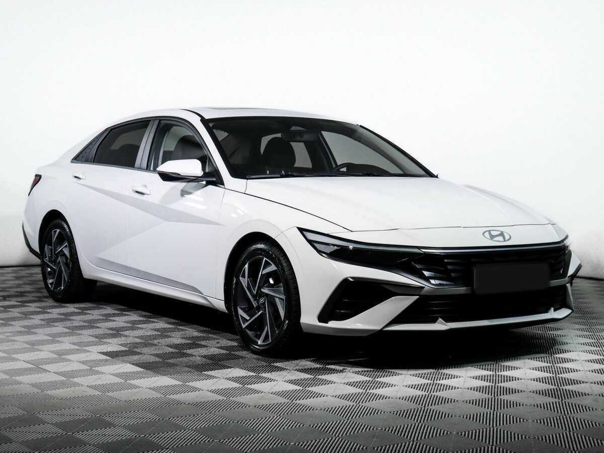 Hyundai Elantra, 2023 - фото №3