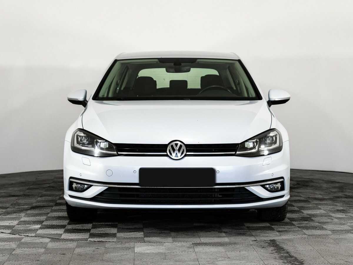 Volkswagen Golf, 2018 - фото №2