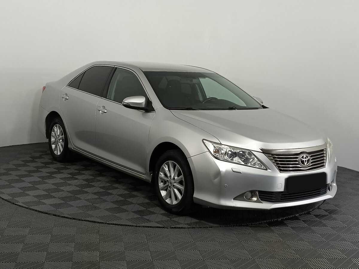 Toyota Camry, 2013 - фото №3