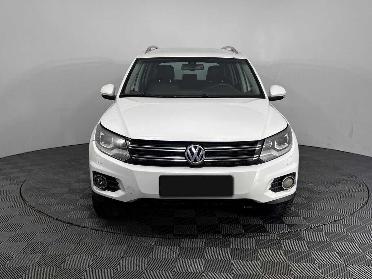 Volkswagen Tiguan, 2013 - фото №2