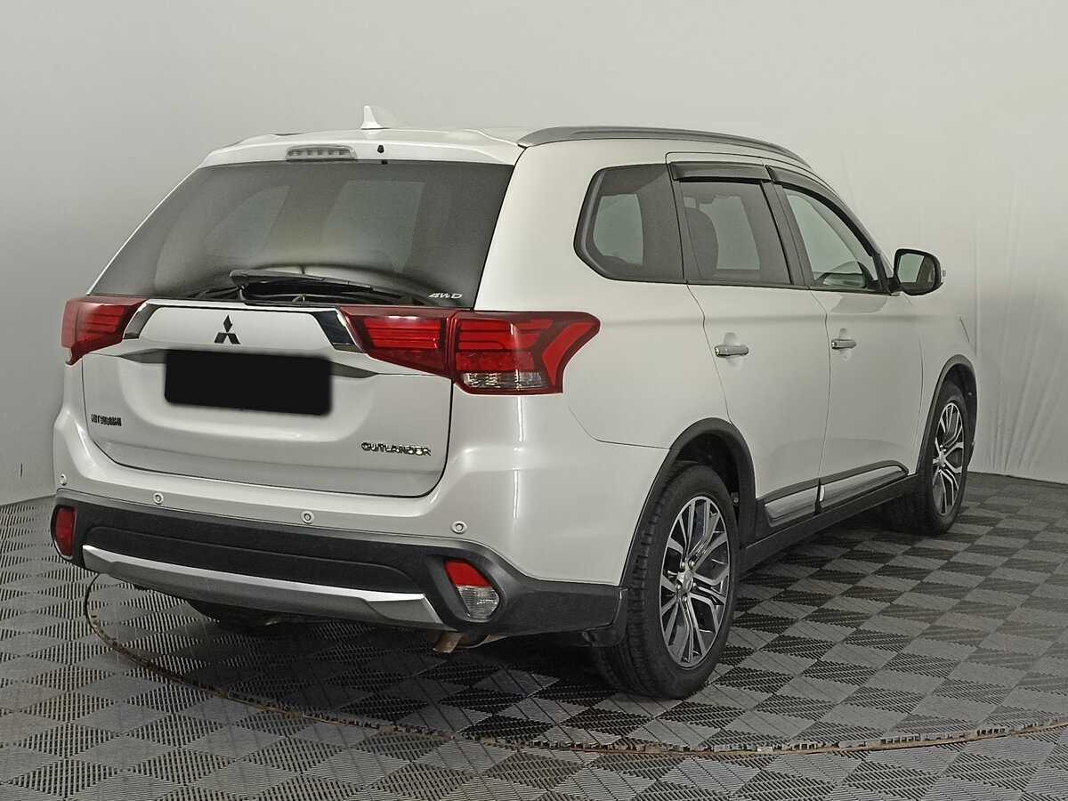 Mitsubishi Outlander, 2017 - фото №4