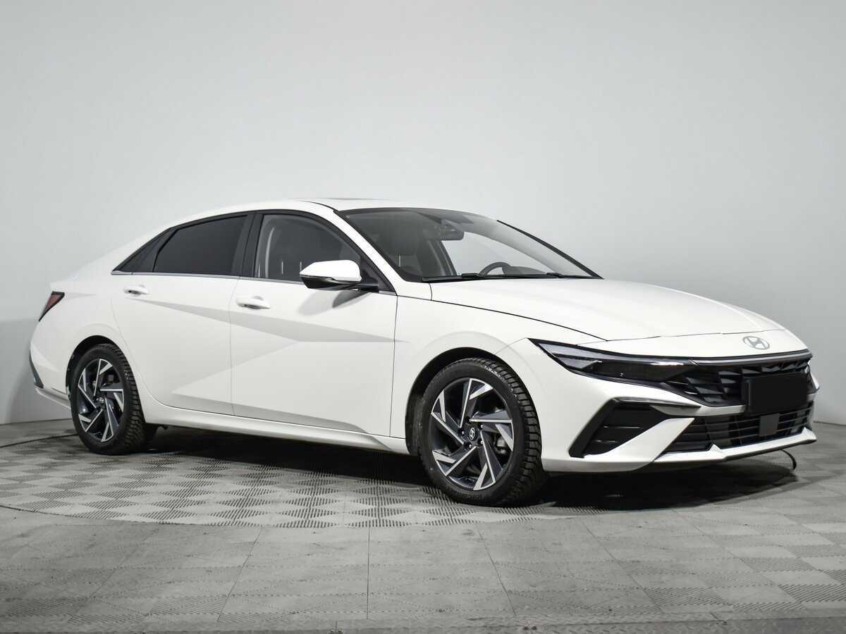 Hyundai Elantra, 2023 - фото №3