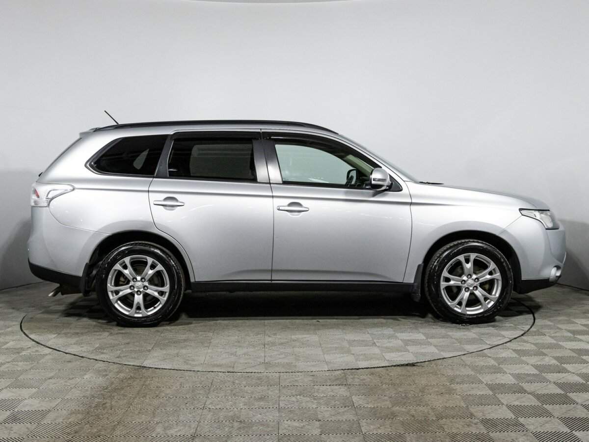 Mitsubishi Outlander, 2013 - фото №4