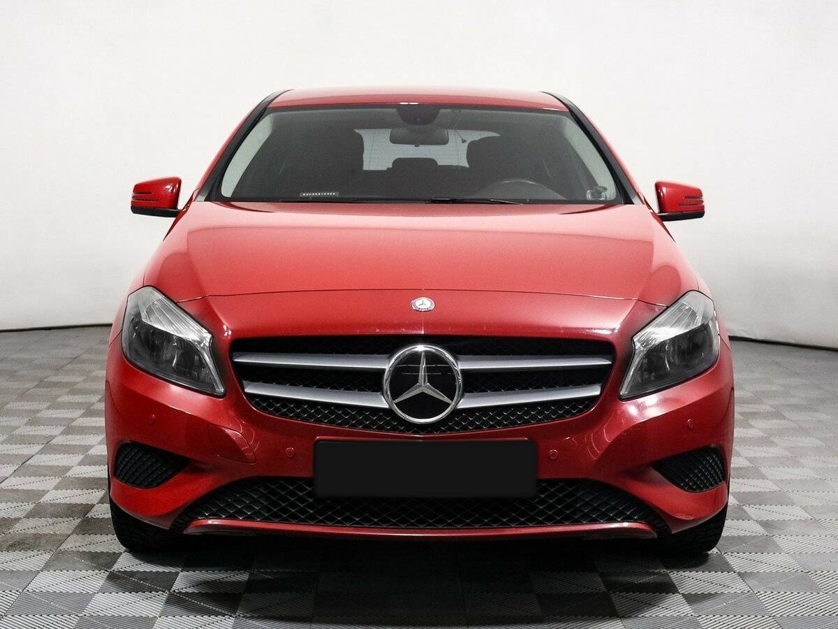 Mercedes-Benz A-Класс 180, 2013 - фото №2