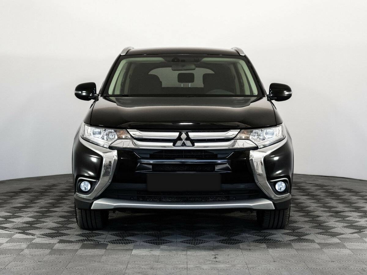 Mitsubishi Outlander, 2018 - фото №2