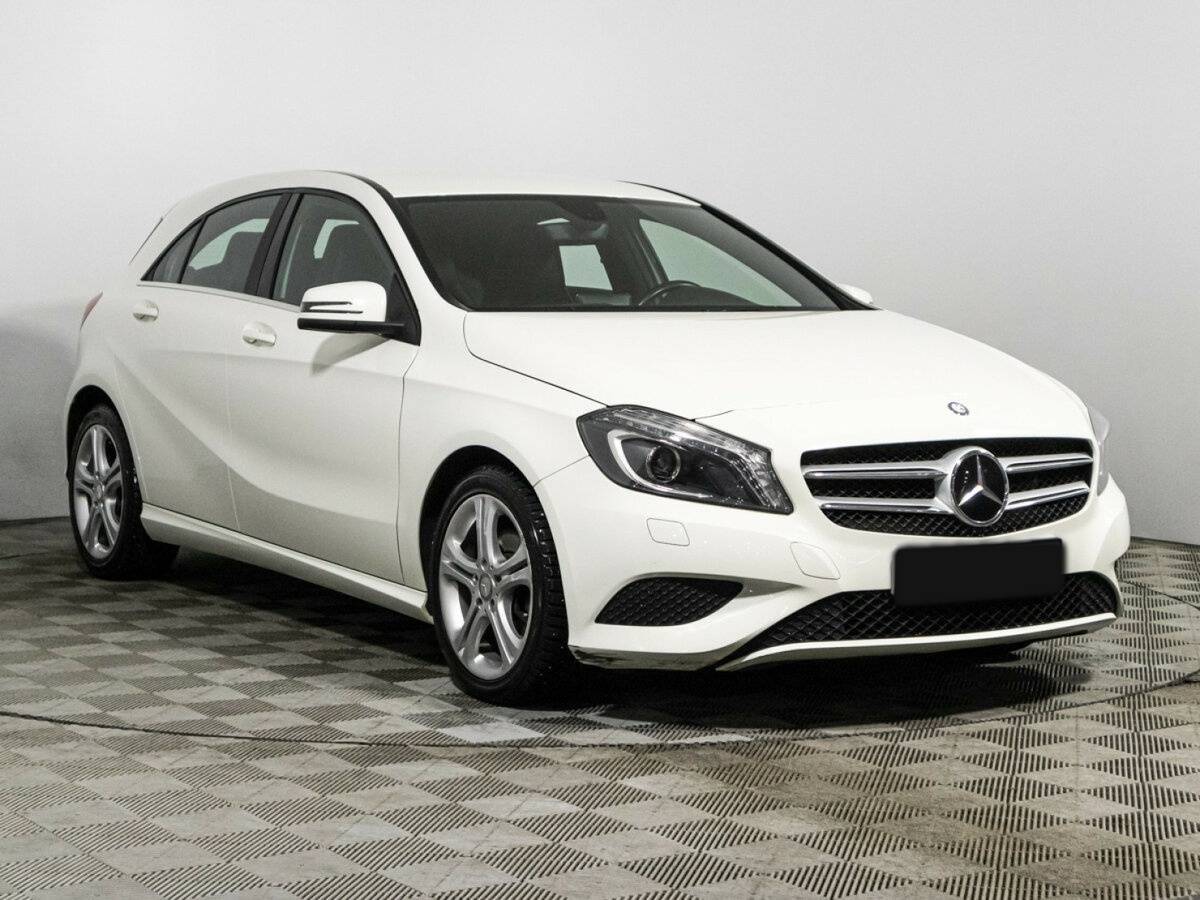 Mercedes-Benz A-Класс 180, 2013 - фото №3