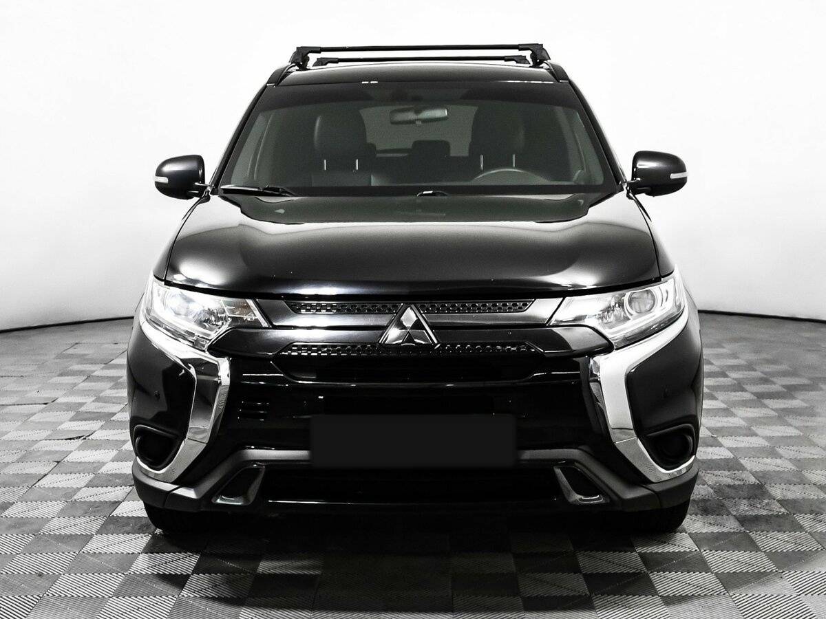 Mitsubishi Outlander, 2020 - фото №2