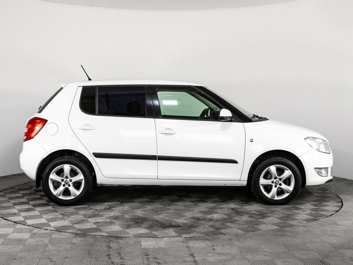 Skoda Fabia, 2013 - фото №4